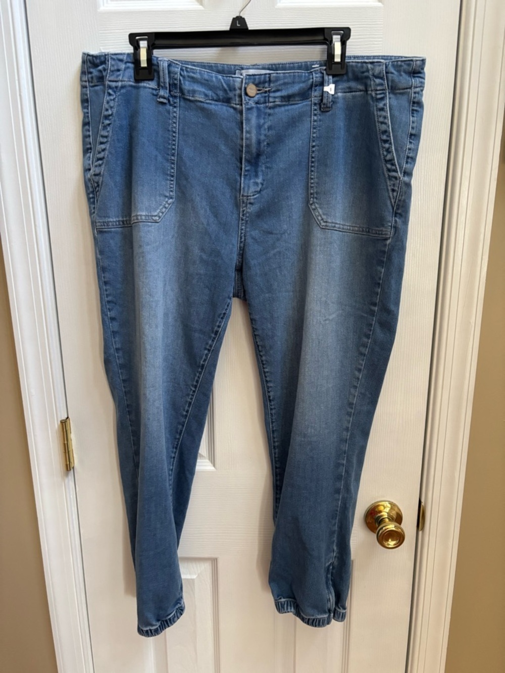 Paige Mayslie Jogger Woman’s Blue Denim  Jeans, Size 19 waist (18-1x), EUC